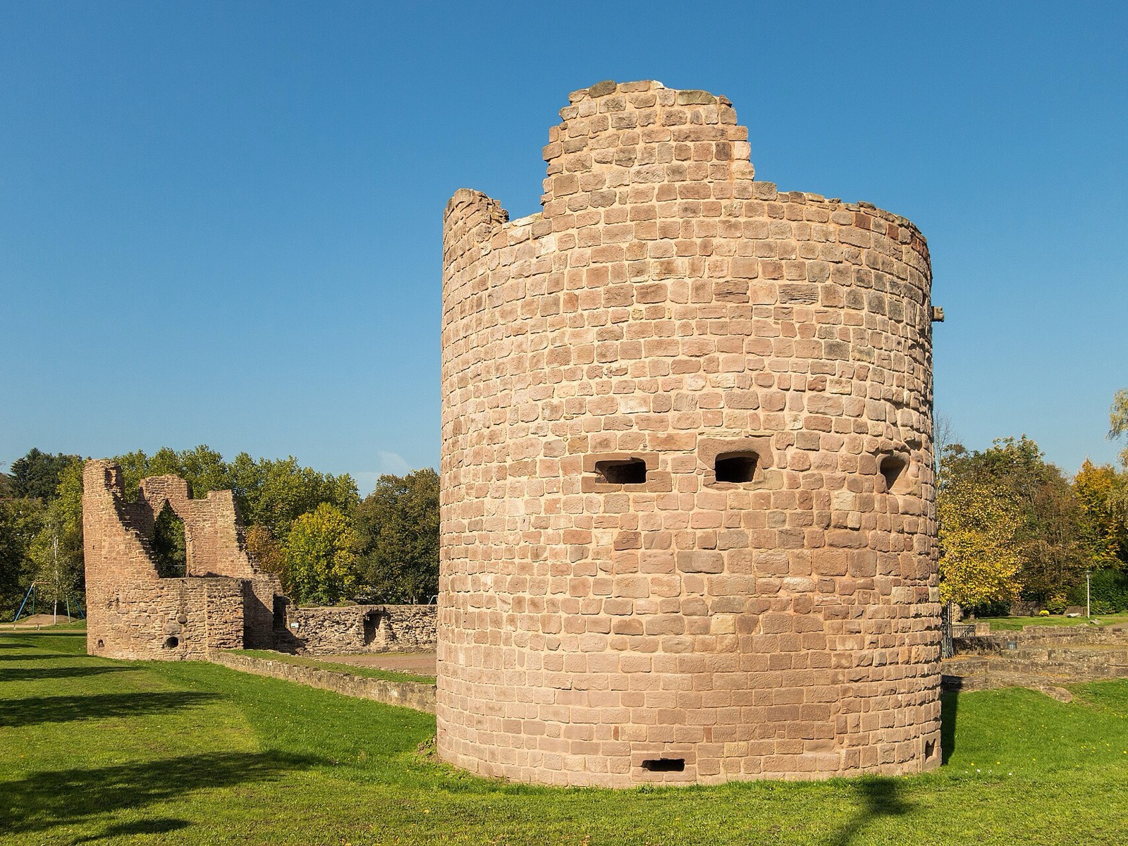 Burg Bucherbach – Foto: Amber16